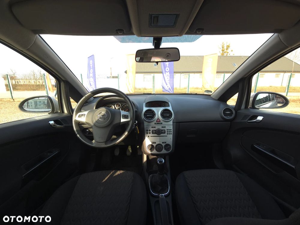 Opel Corsa 1.4 16V Edition - 28