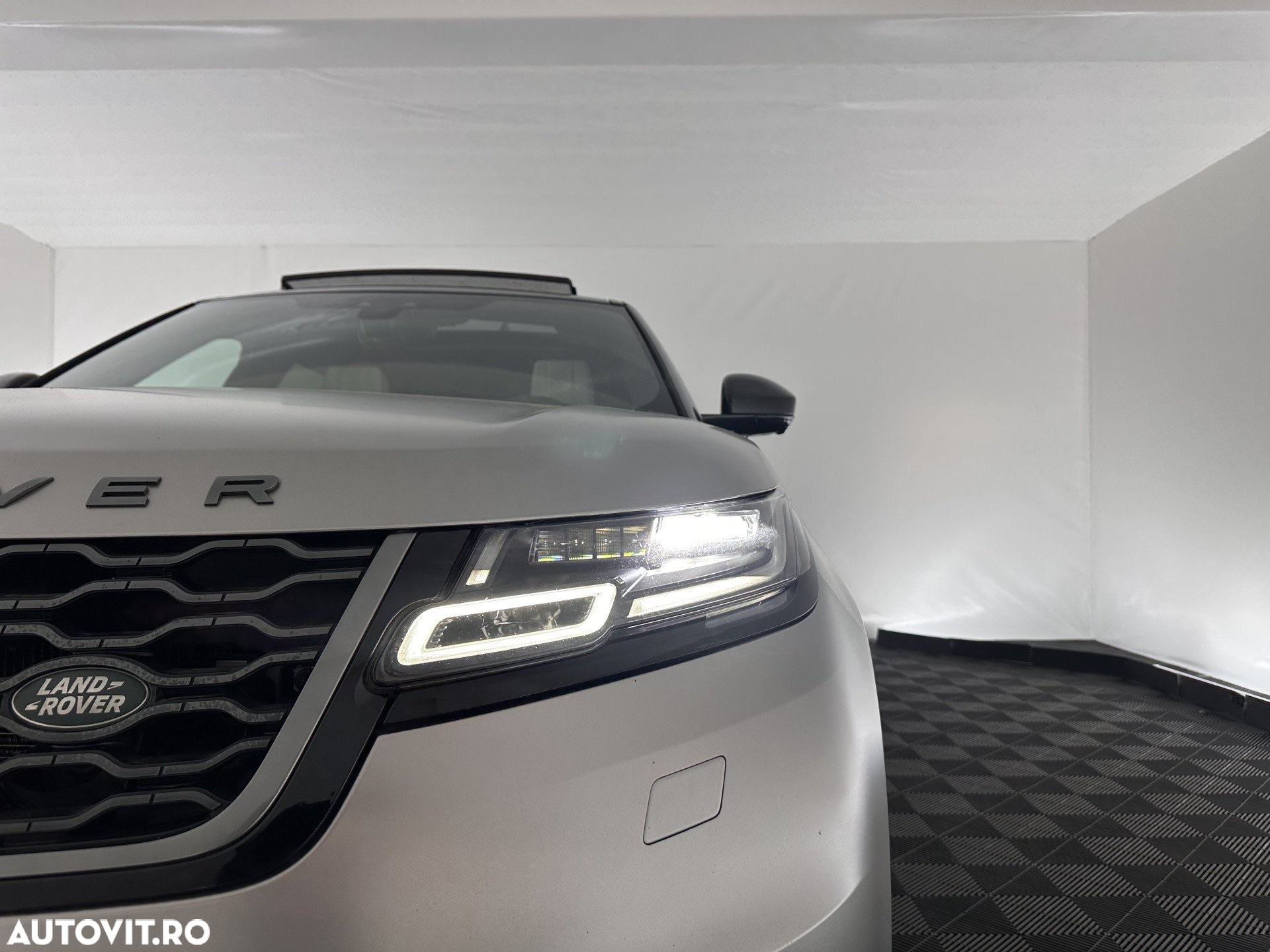 Land Rover Range Rover Velar 3.0 R-Dynamic - 8