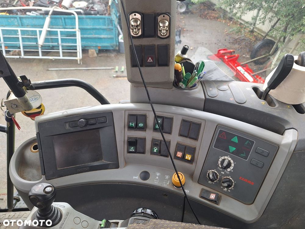 Claas Axion 850 4X4 - 17