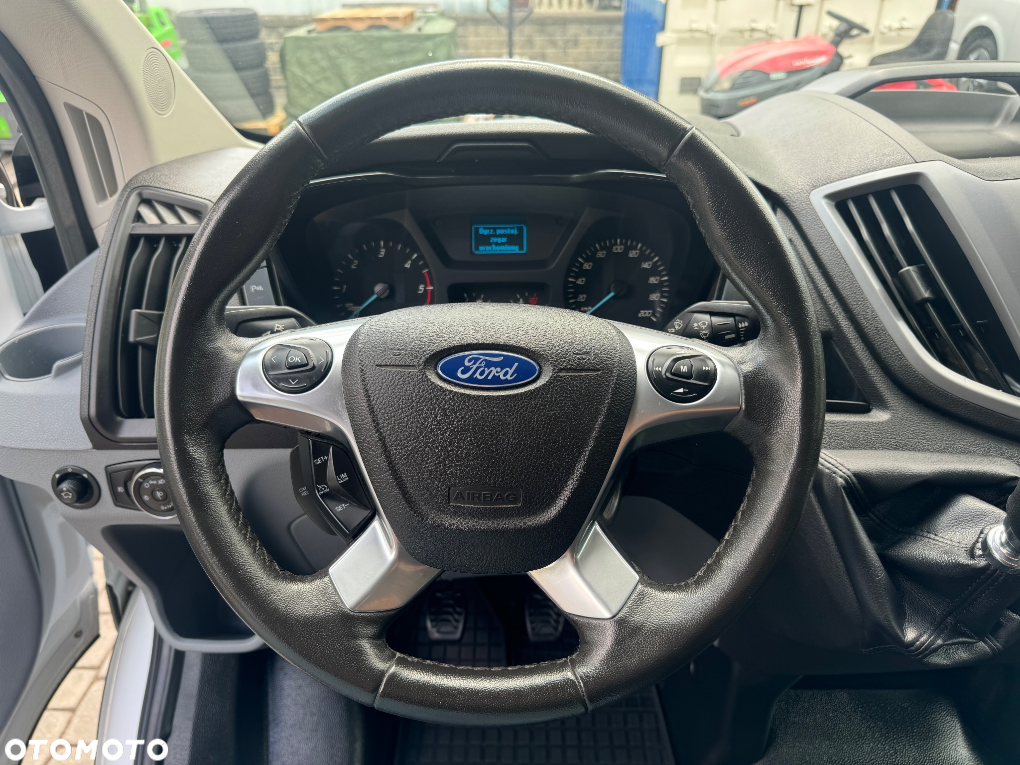 Ford Transit - 18
