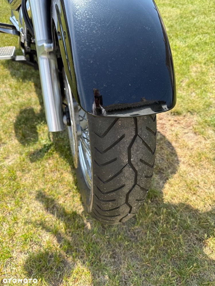 Suzuki VL 800 Volusia - 3