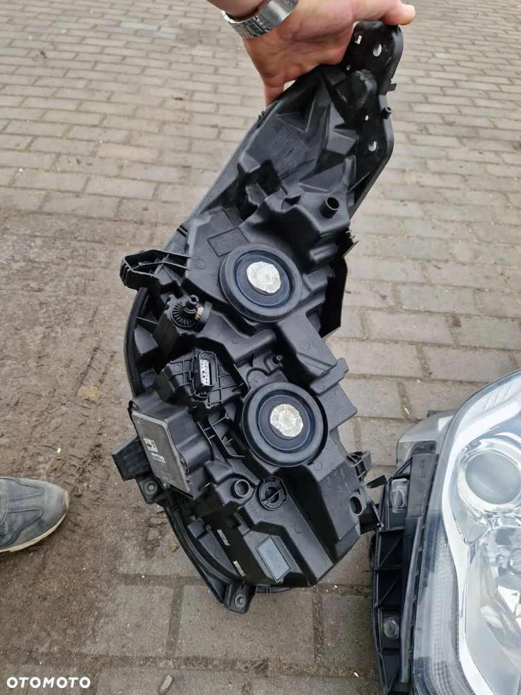 Ford S-Max 2.0 TDCi 4WD Titanium PowerShift - 30