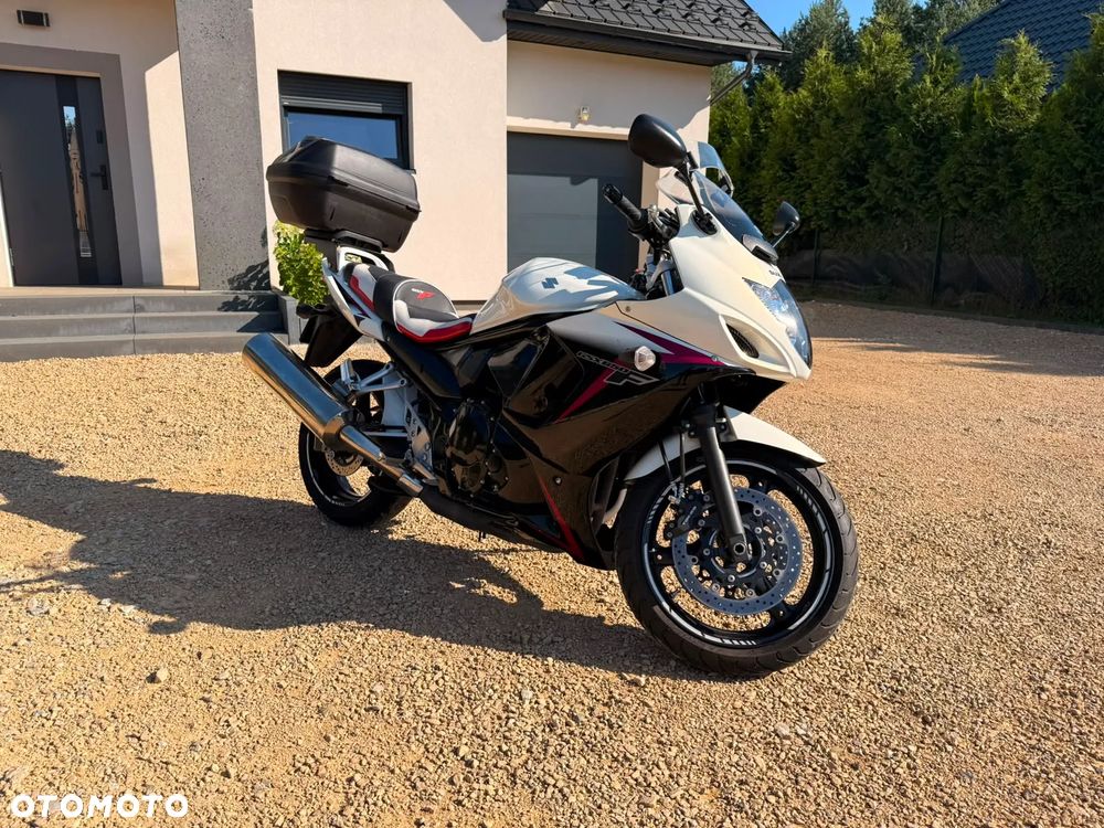 Suzuki GSX - 1
