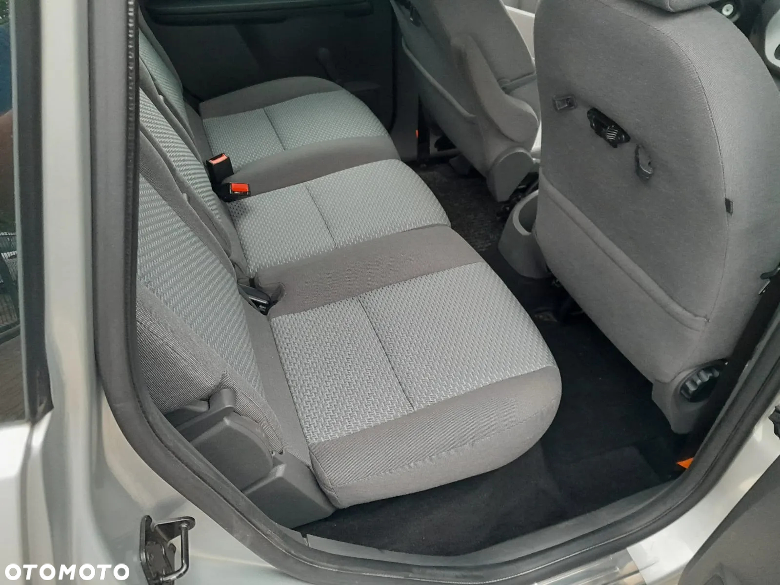 Ford C-MAX 1.6 Trend - 16