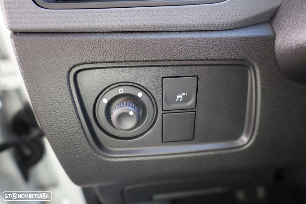 Renault Express 1.5 Blue dCi Advanced - 23