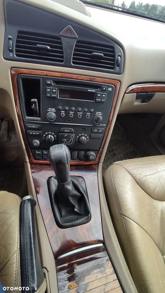 Volvo S60 2.4D Summum - 6