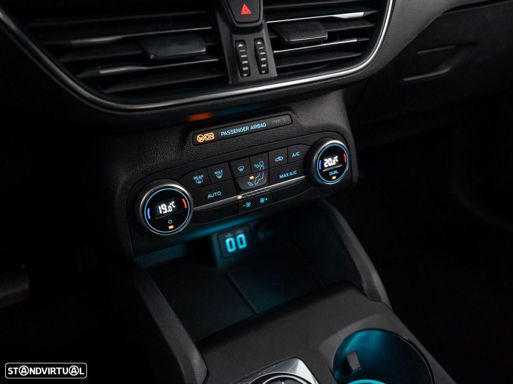 Ford Focus SW 1.0 EcoBoost Active Aut. - 22