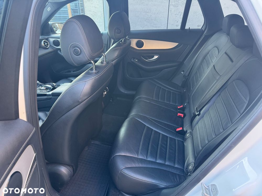 Mercedes-Benz GLC 250 d 4Matic 9G-TRONIC - 15