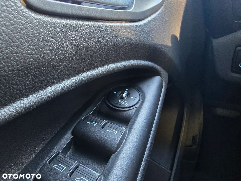 Ford Tourneo Connect 1.6 TDCi Titanium - 14