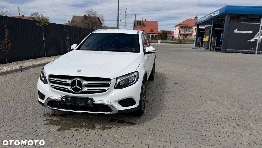 Mercedes-Benz GLC 220 d 4Matic 9G-TRONIC Exclusive - 29