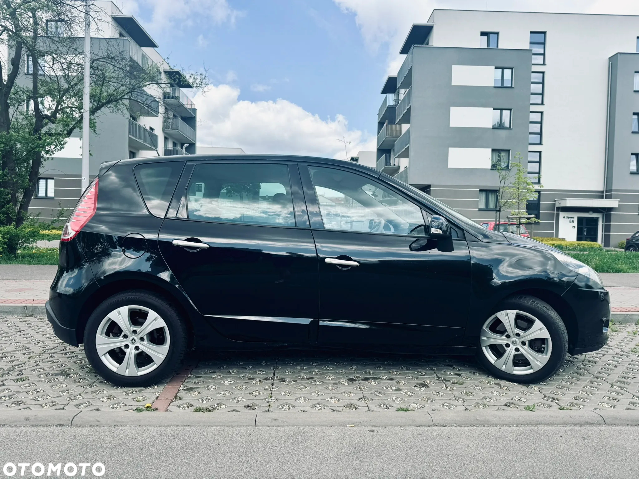 Renault Scenic 1.6 dCi Energy Privilege - 6