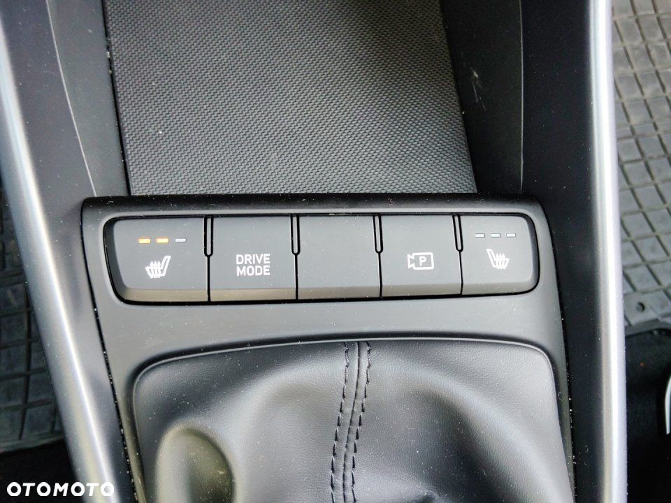 Hyundai i20 - 25