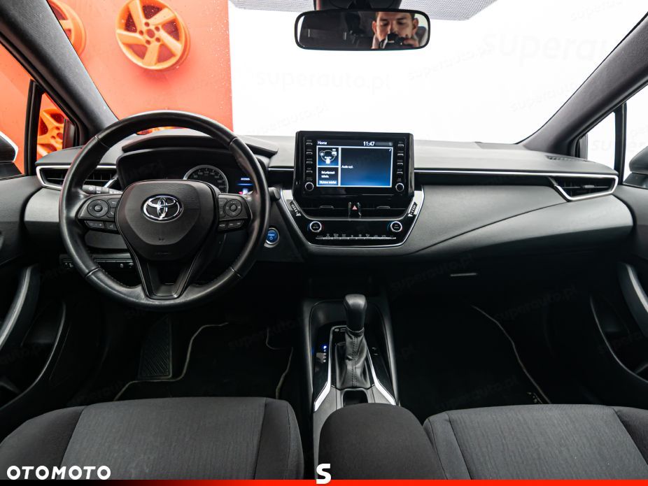 Toyota Corolla 1.8 Hybrid Active - 9