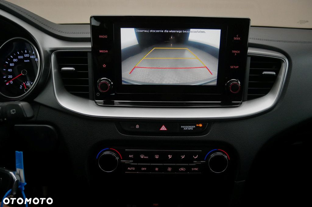 Kia Ceed - 18