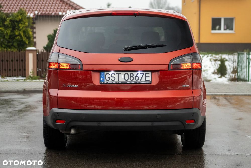 Ford S-Max - 8