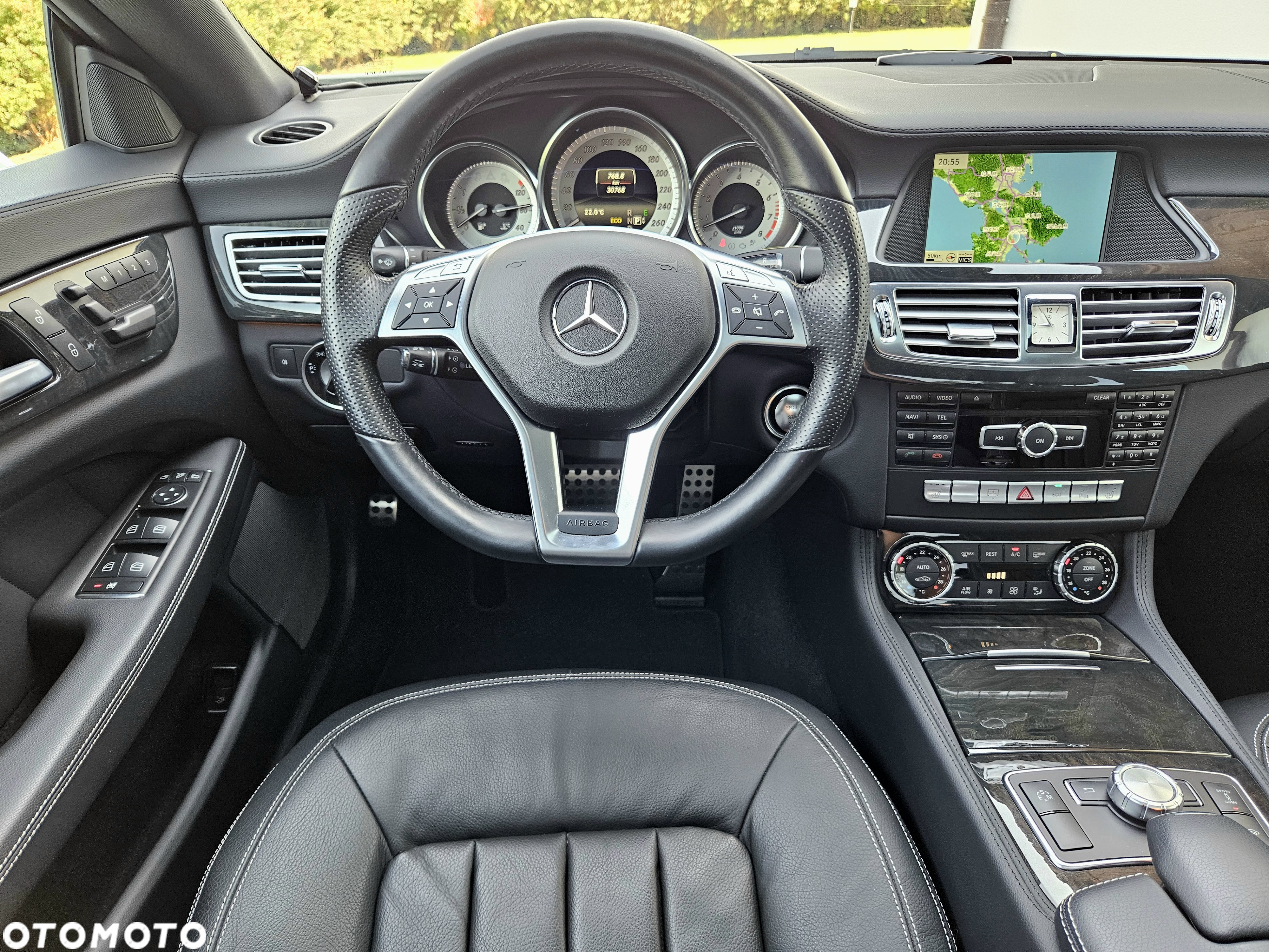 Mercedes-Benz CLS - 24
