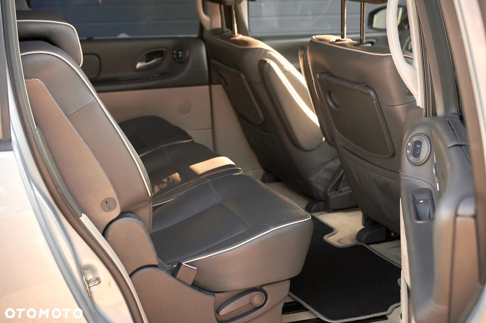 Renault Grand Espace 3.5 V6 Initiale - 17