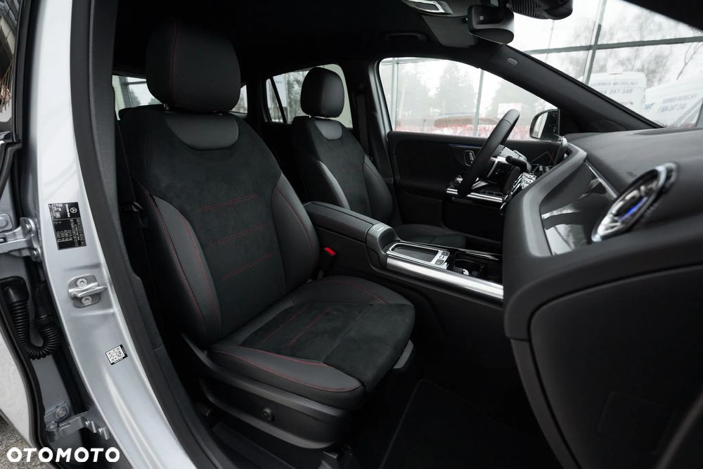Mercedes-Benz GLA 200 d 4-Matic AMG Line - 9