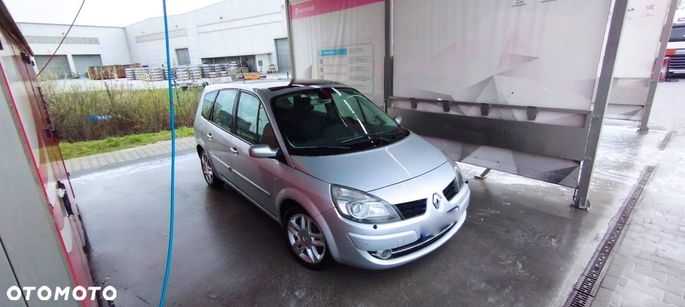 Renault Grand Scenic 2.0 16V Avantage - 1