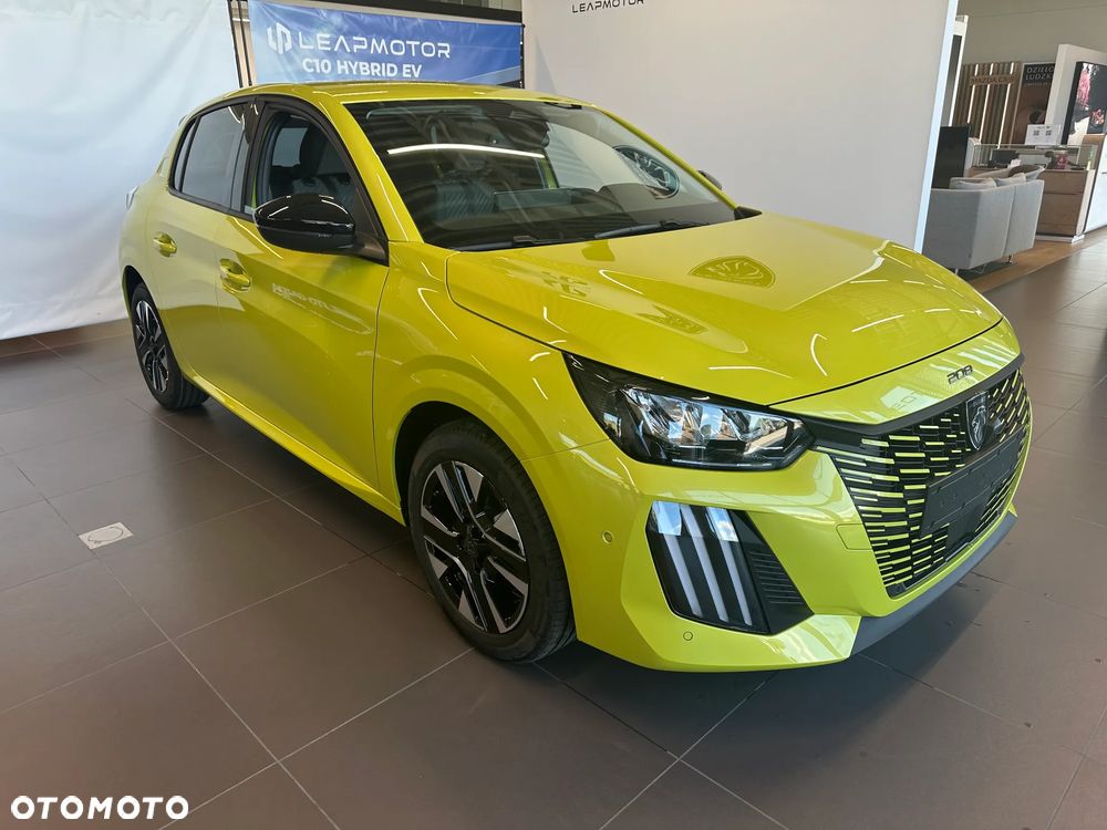 Peugeot 208 - 1