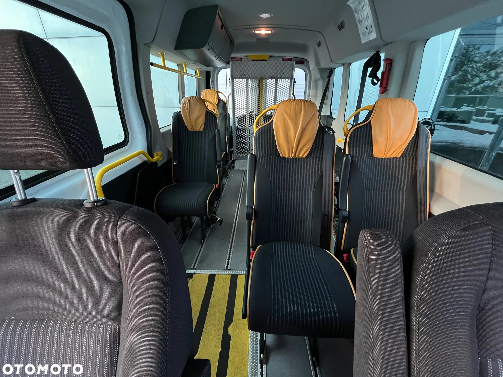Ford Transit - 17