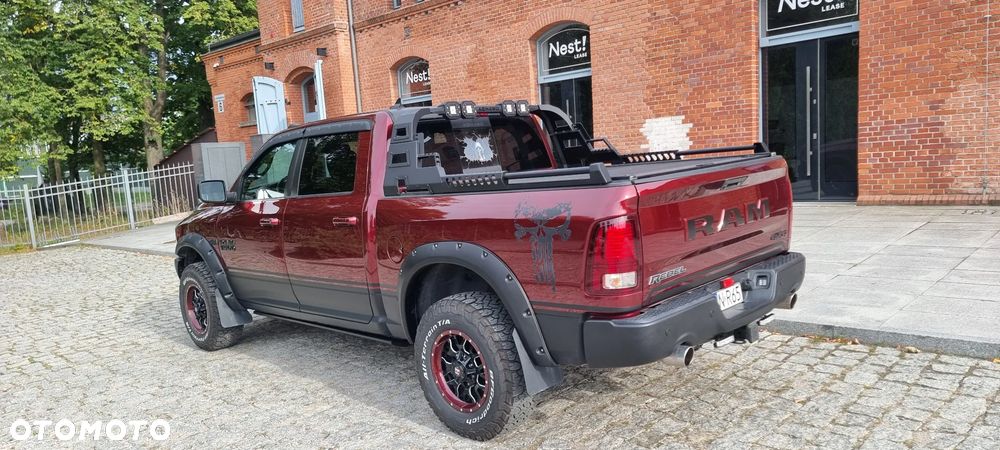 Dodge RAM - 16