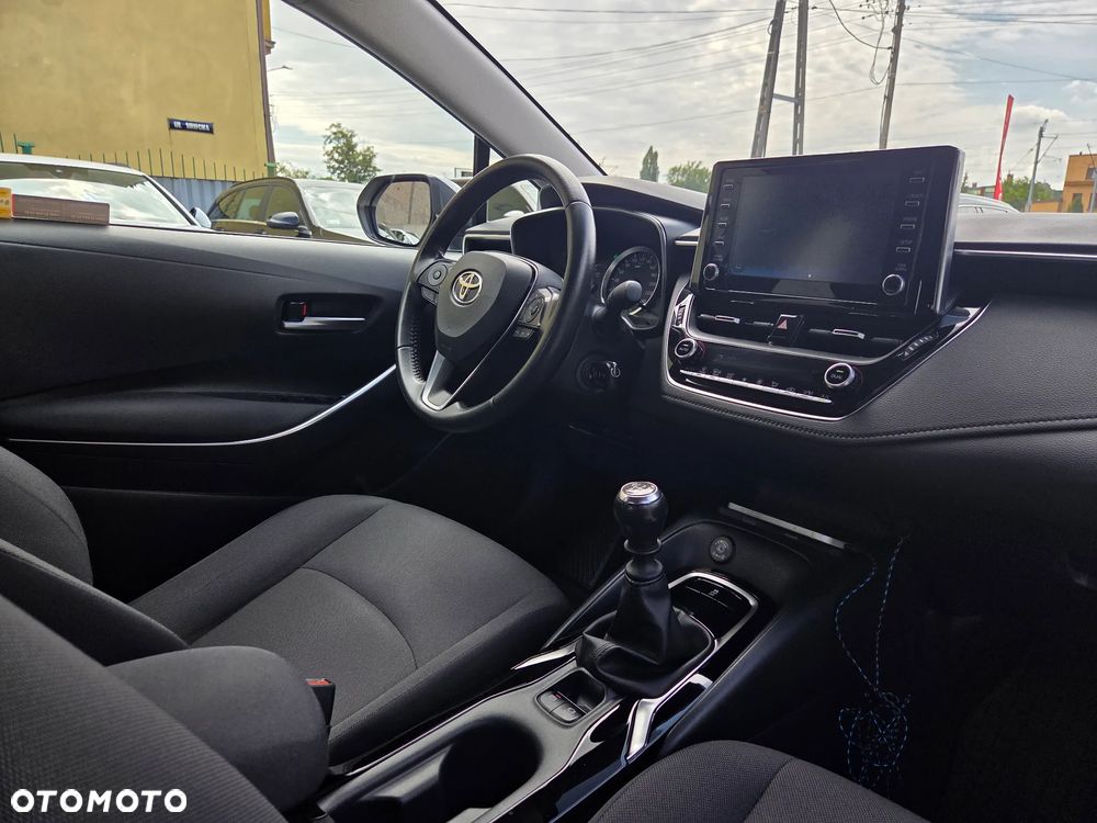 Toyota Corolla 1.5 Comfort - 11