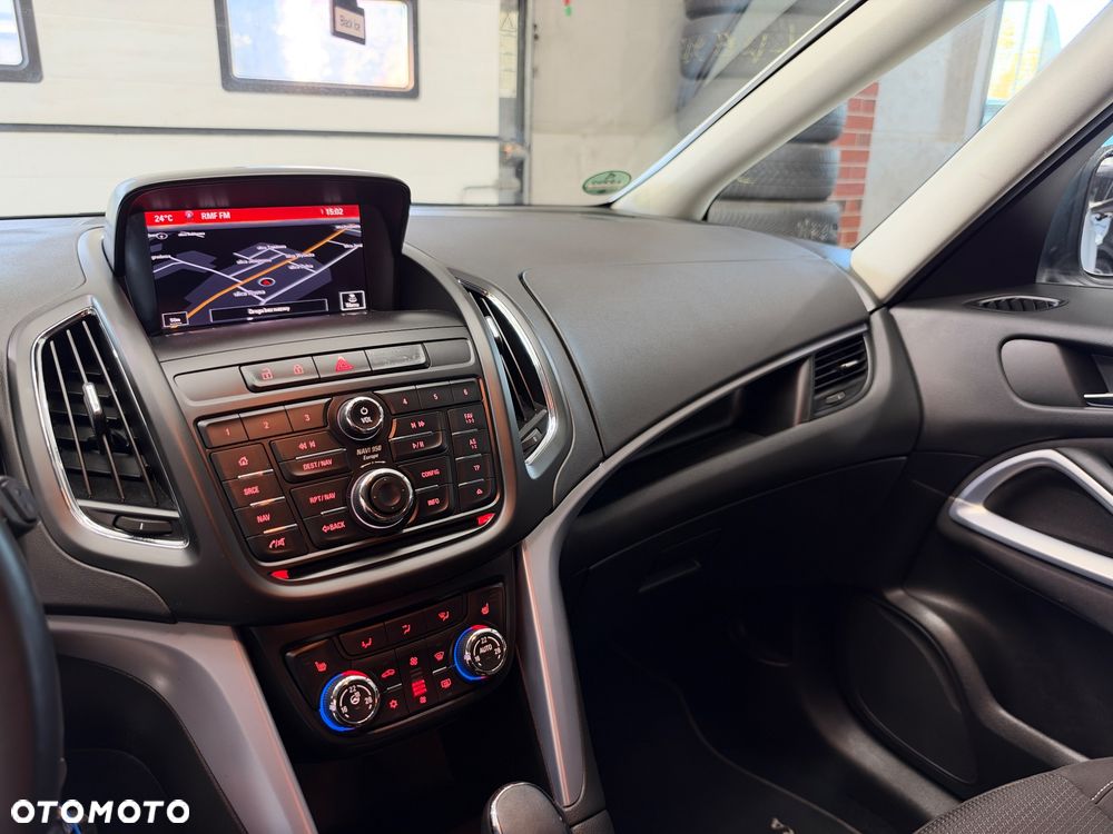 Opel Zafira Tourer 1.4 Turbo Automatik Style - 26