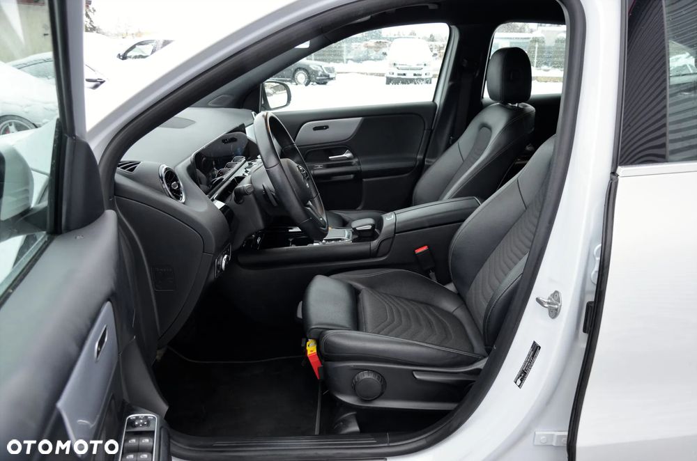 Mercedes-Benz GLA 180 d Style - 12