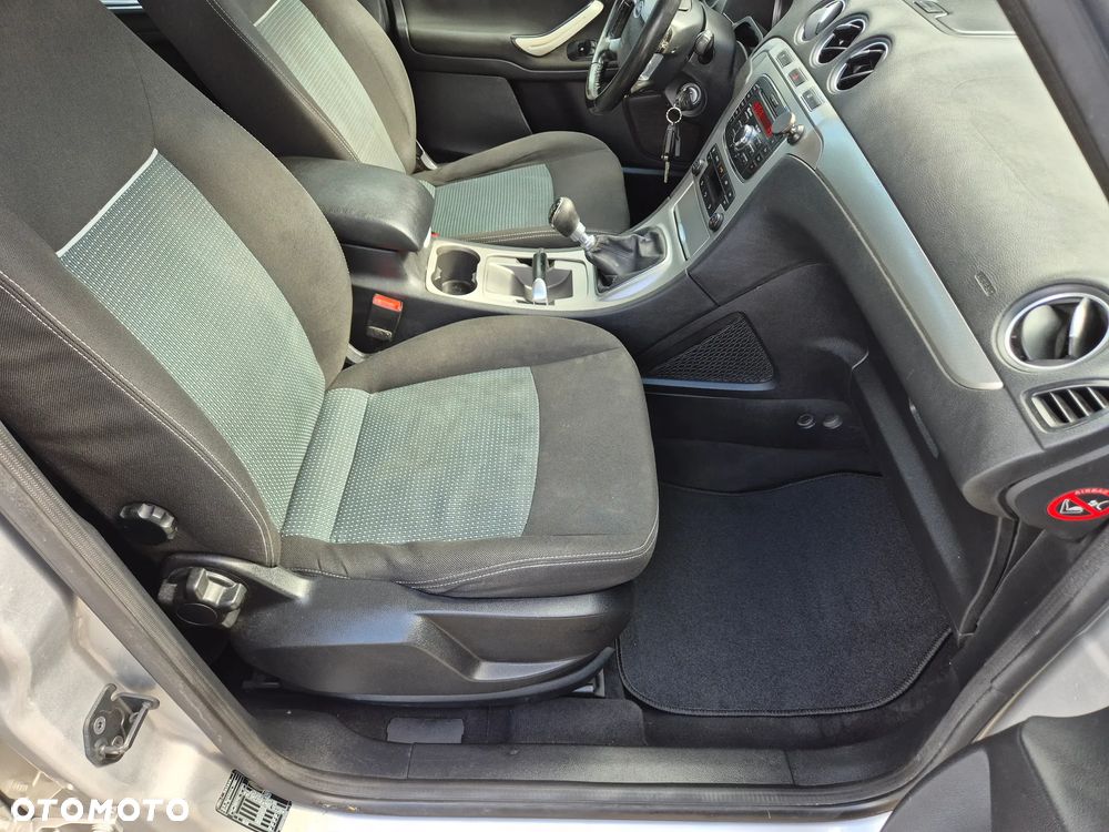 Ford Galaxy 2.0 TDCi Trend - 11