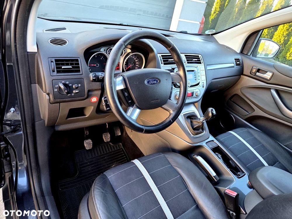 Ford Kuga - 15