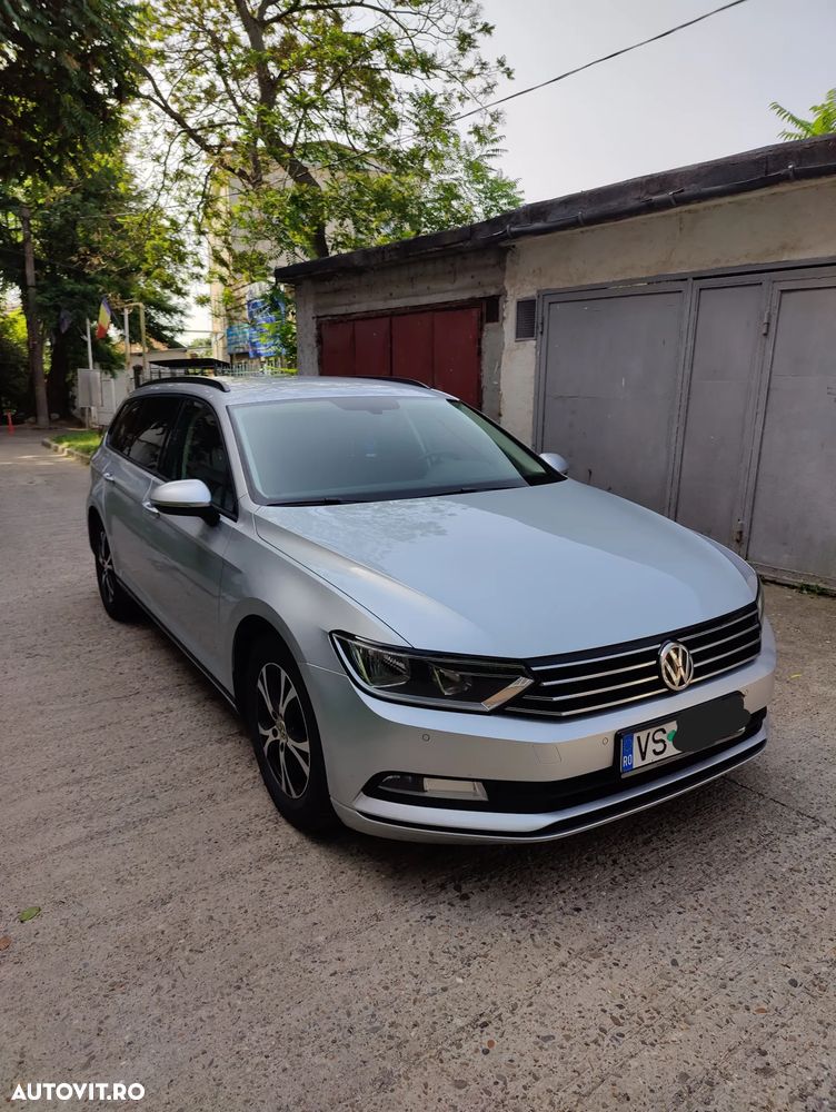 Volkswagen Passat 2.0 TDI Trendline - 1