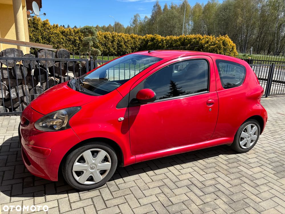 Toyota Aygo CoolRed - 4