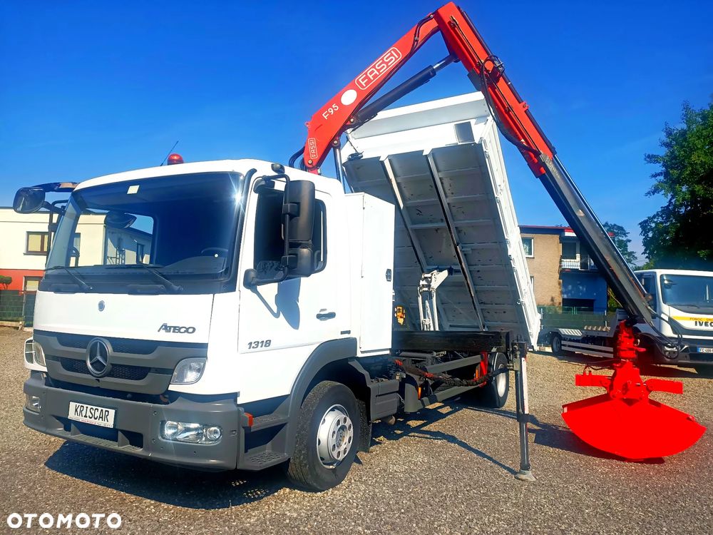 Mercedes-Benz Atego 1318N Wywrotka Żuraw Dżwig HDS Fassi F95 - 2