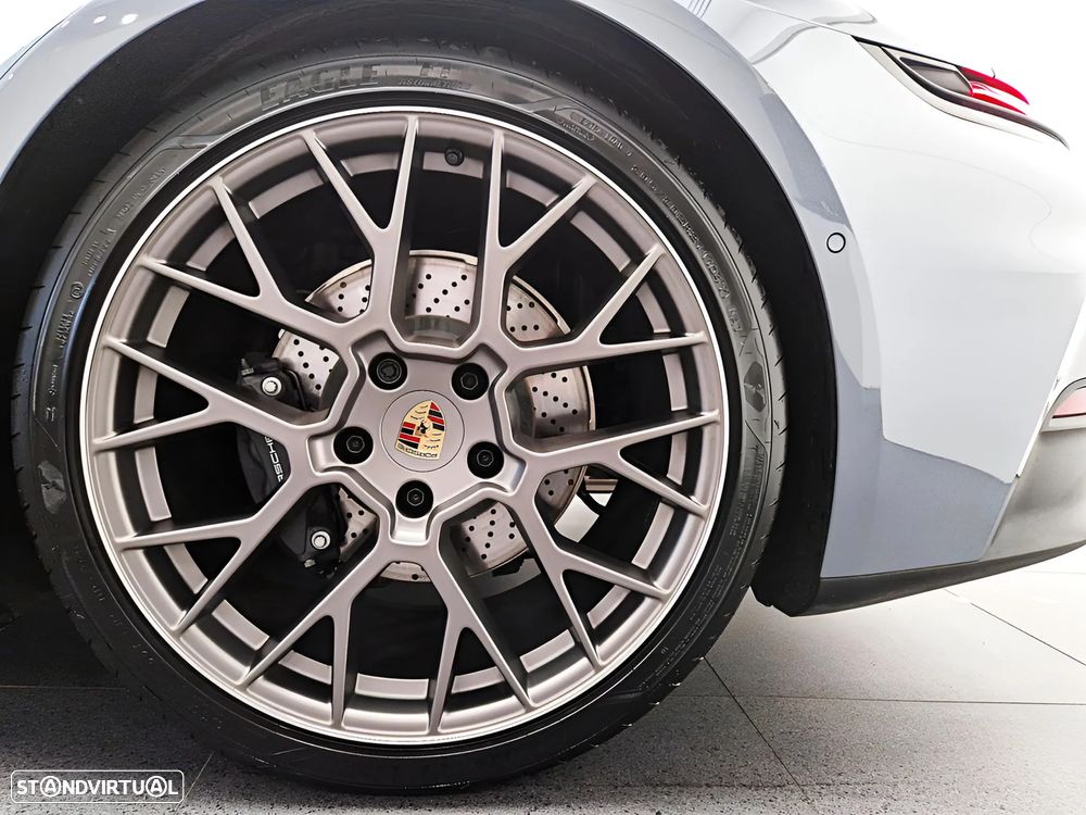 Porsche 911 (992) Carrera PDK - 10