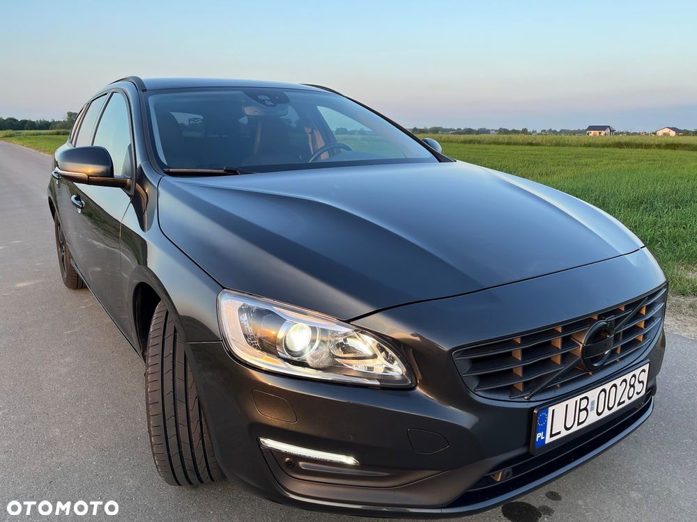 Volvo V60 D3 Momentum - 13