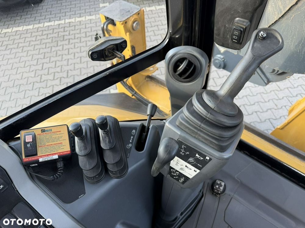 Caterpillar 444F Sterowanie na Joystickach Klima FULL OPCJA - 26