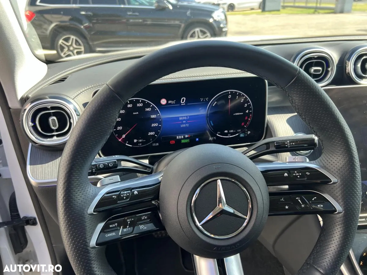 Mercedes-Benz GLC 300 de 4MATIC - 11