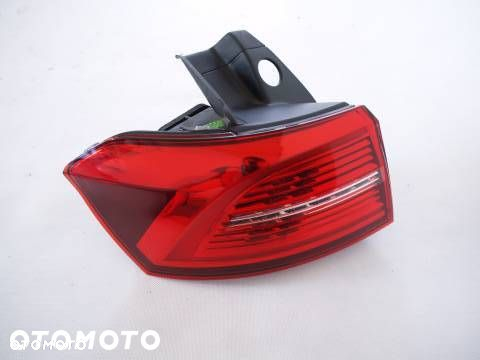 Image Volkswagen Passat B8 kombi 3G9 Zadní levé světlo