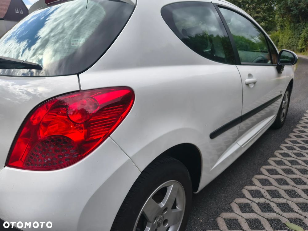 Peugeot 207 95 VTi Tendance - 13