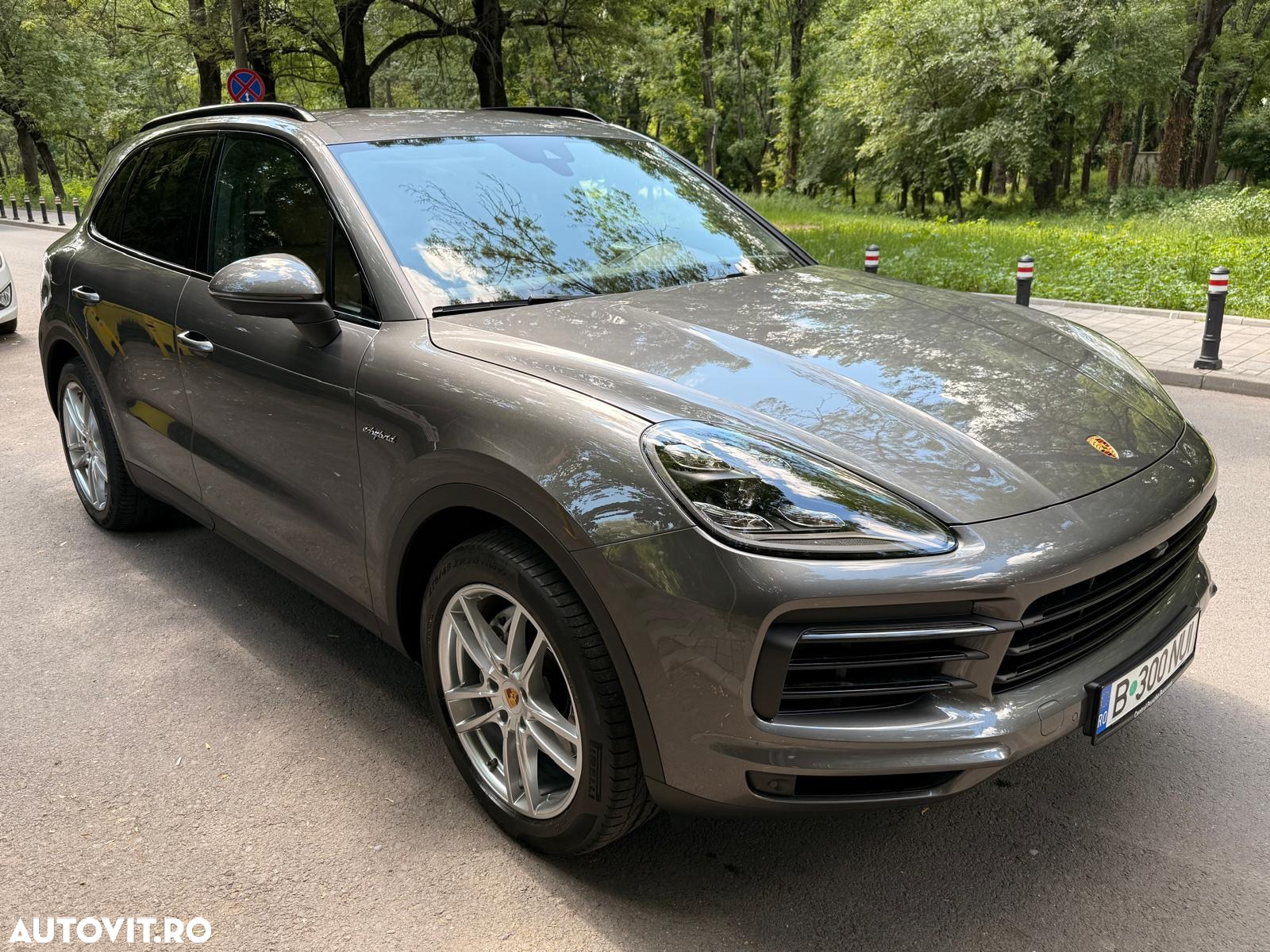 Porsche Cayenne Standard - 3