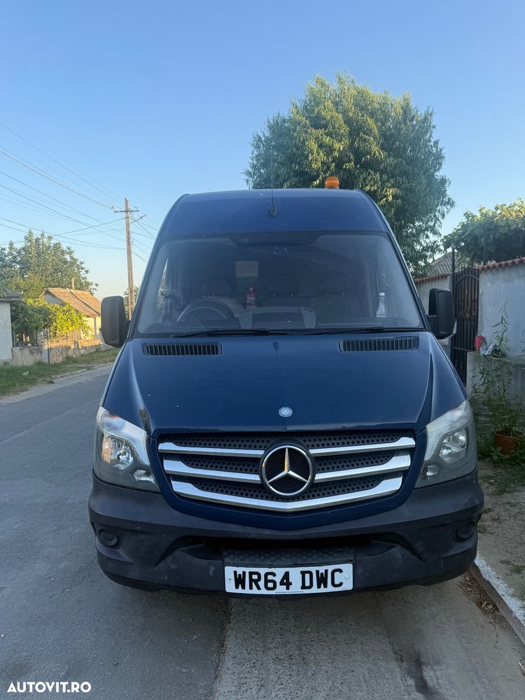 Mercedes-Benz Sprinter - 1