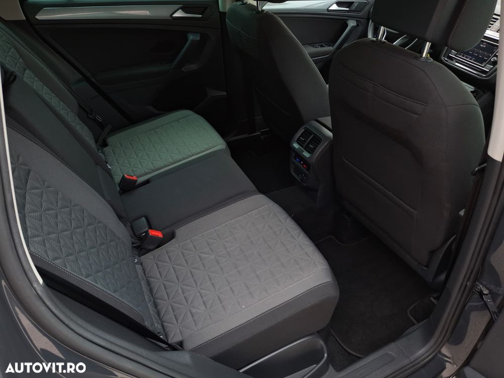 Volkswagen Tiguan - 13