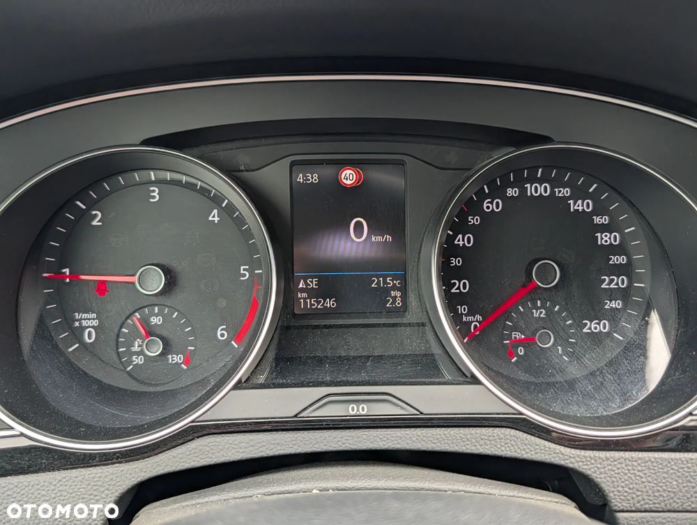Volkswagen Passat 2.0 TDI BMT Comfortline - 24