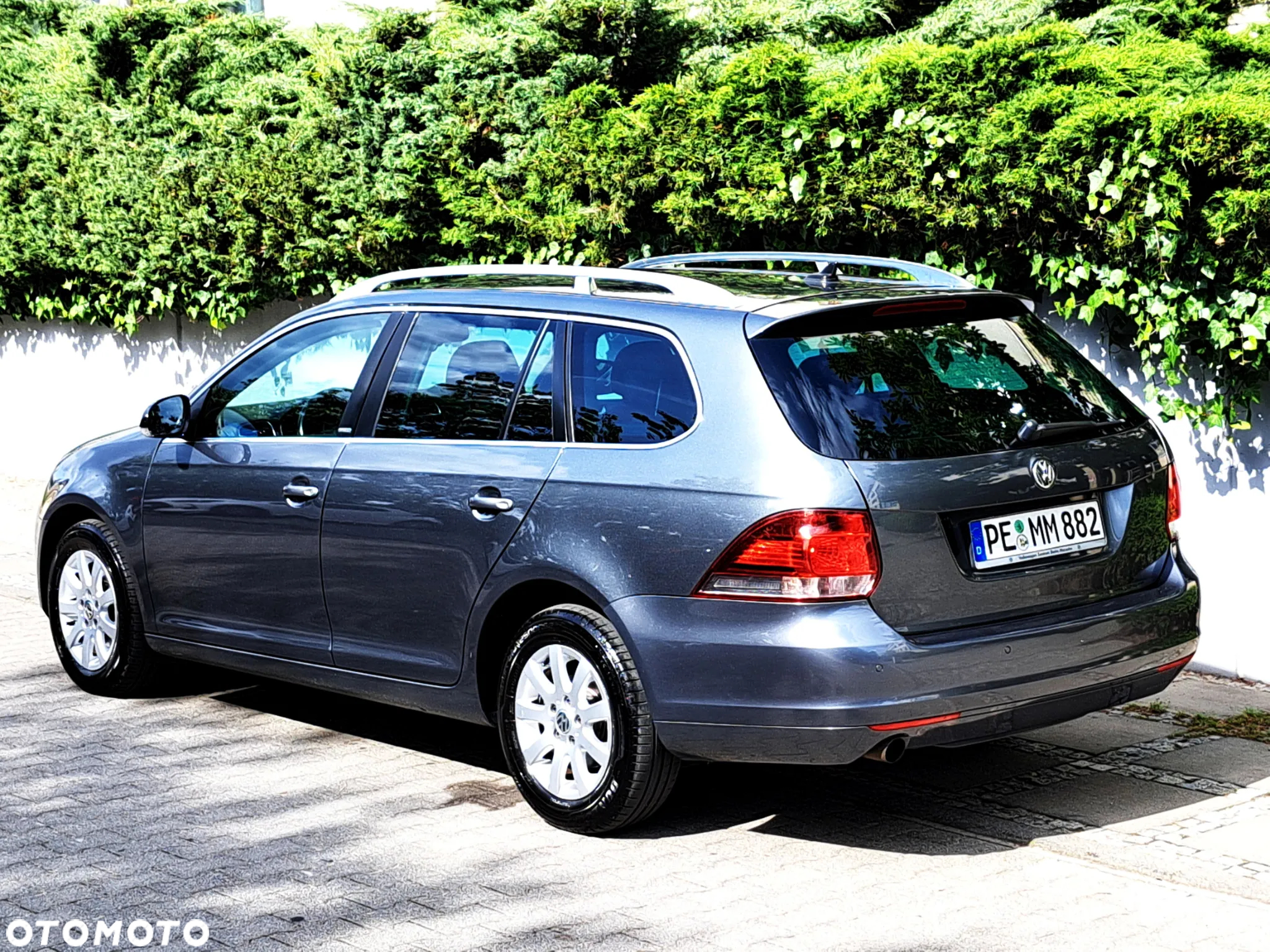 Volkswagen Golf Variant 1.6 TDI DPF BlueMotion Technology Style - 6