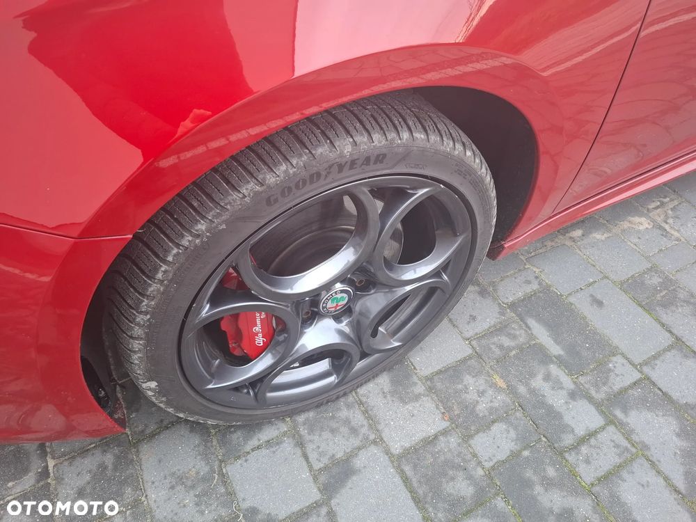 Alfa Romeo Giulietta 1.8 TBi 16V TCT Veloce - 9