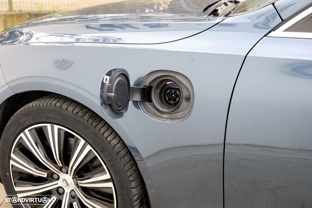 Volvo S90 2.0 T8 Inscription AWD Geartronic - 4