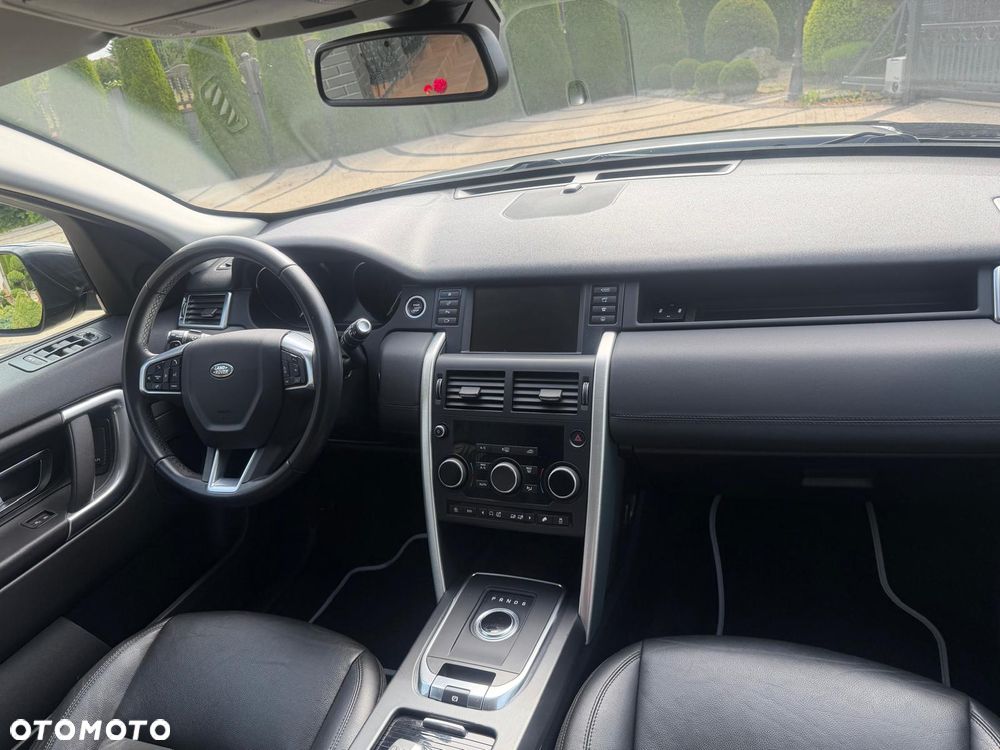 Land Rover Discovery Sport D150 - 16