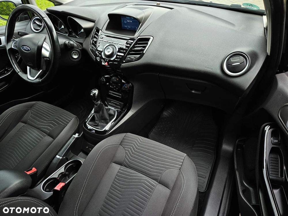 Ford Fiesta 1.0 EcoBoost Titanium - 19
