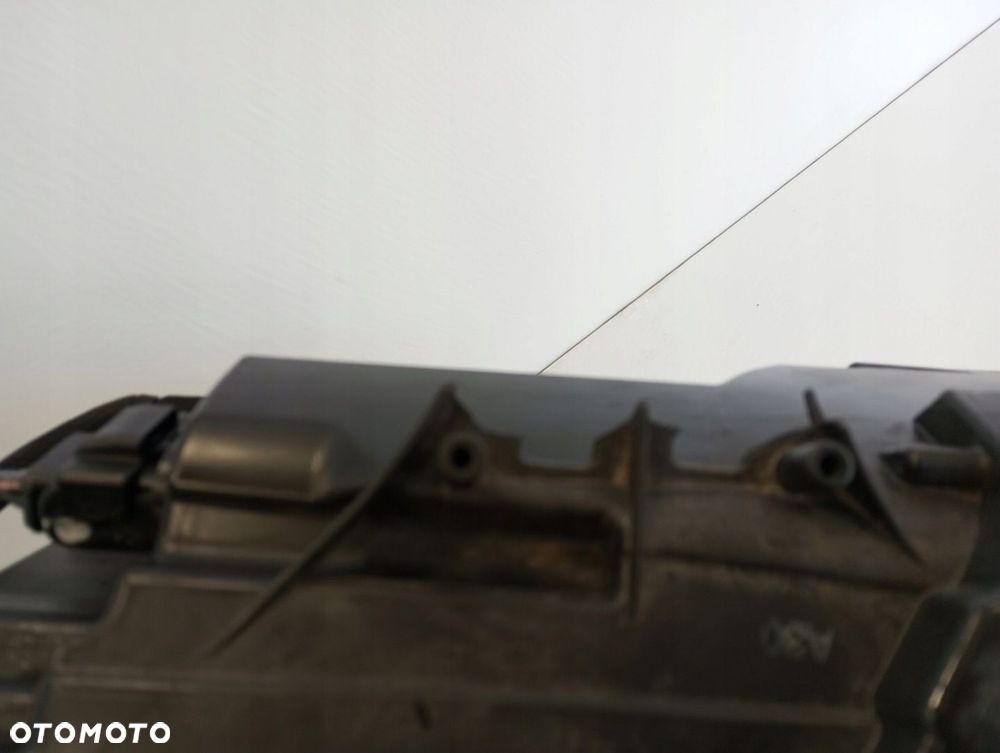 LAMPA PRAWA PRZÓD PRZEDNIA FULL LED RENAULT CAPTUR II 260104900R - 3